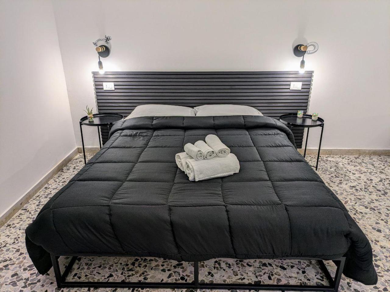 Majorana'S Labsuites Catania Bagian luar foto