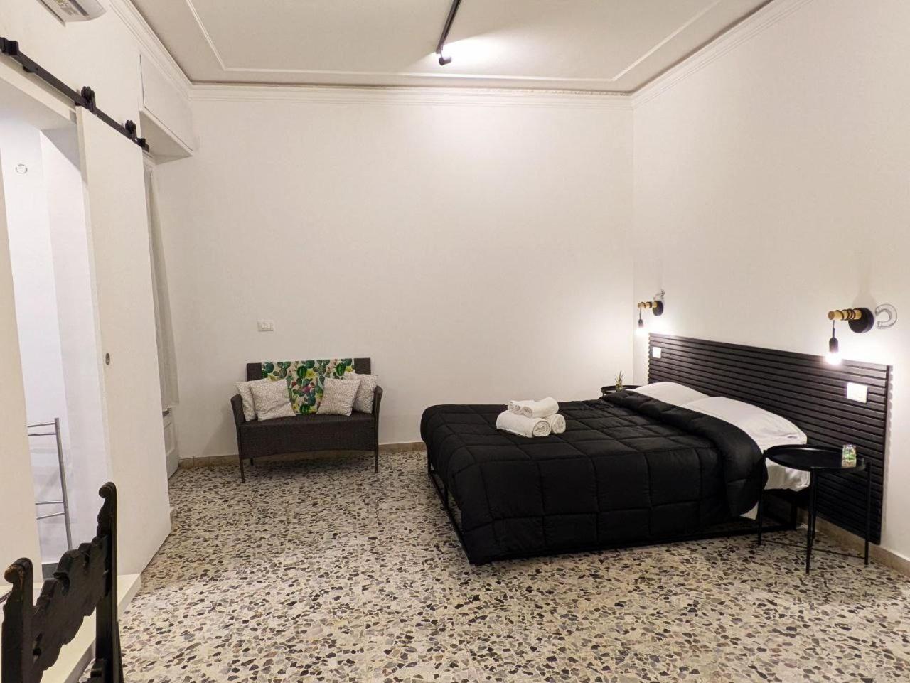 Majorana'S Labsuites Catania Bagian luar foto